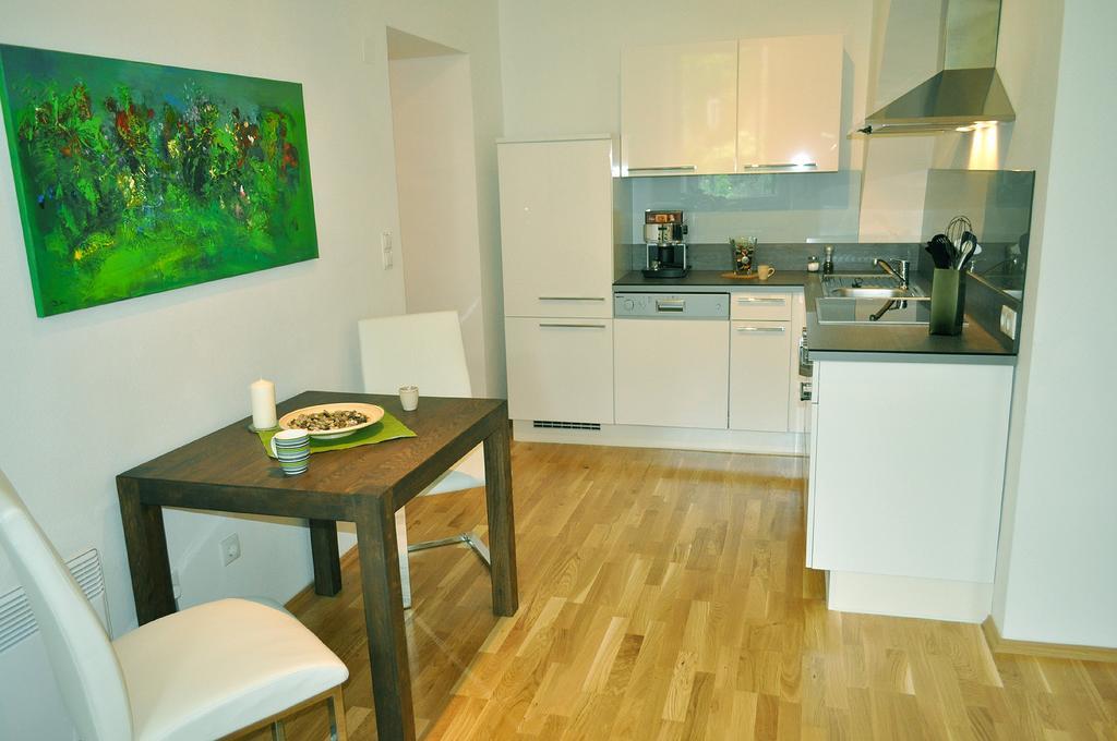 Ferienwohnung Im Univiertel Mit Garten กราซ ภายนอก รูปภาพ